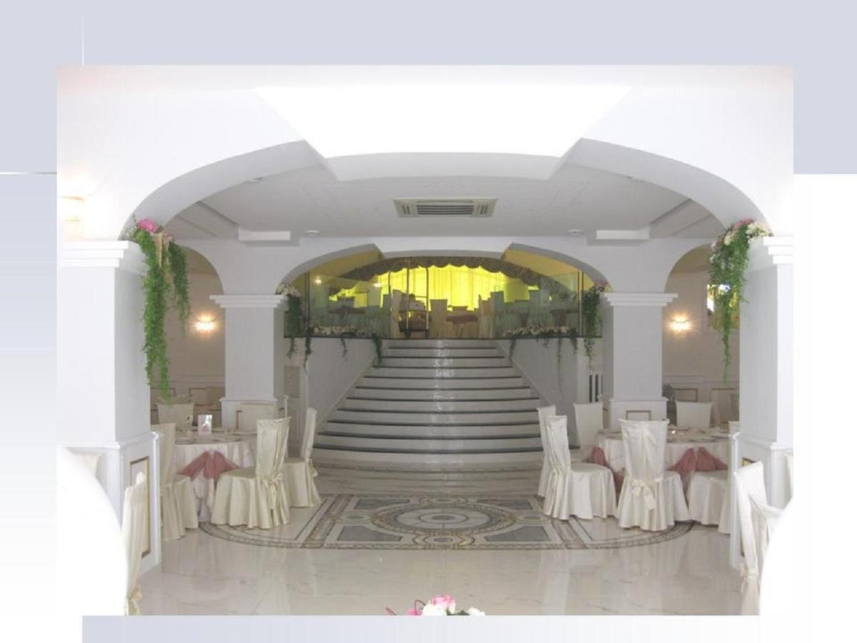 Hotel Apan เรจโจ ดี คาลาเบีย ภายนอก รูปภาพ